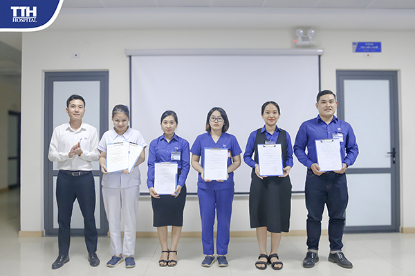 HỘI NGHỊ CÁN BỘ NHÂN VIÊN,SƠ KẾT HOẠT ĐỘNG 6 THÁNG ĐẦU NĂM